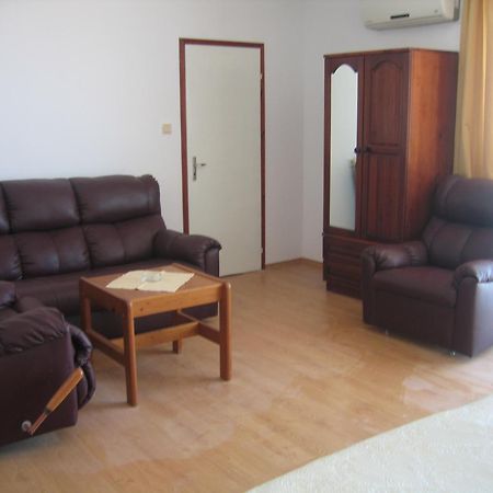 Family Hotel Verona Sozopol Exteriör bild