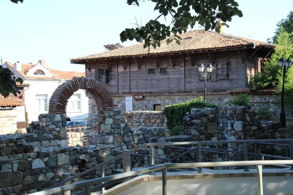 Family Hotel Verona Sozopol Exteriör bild