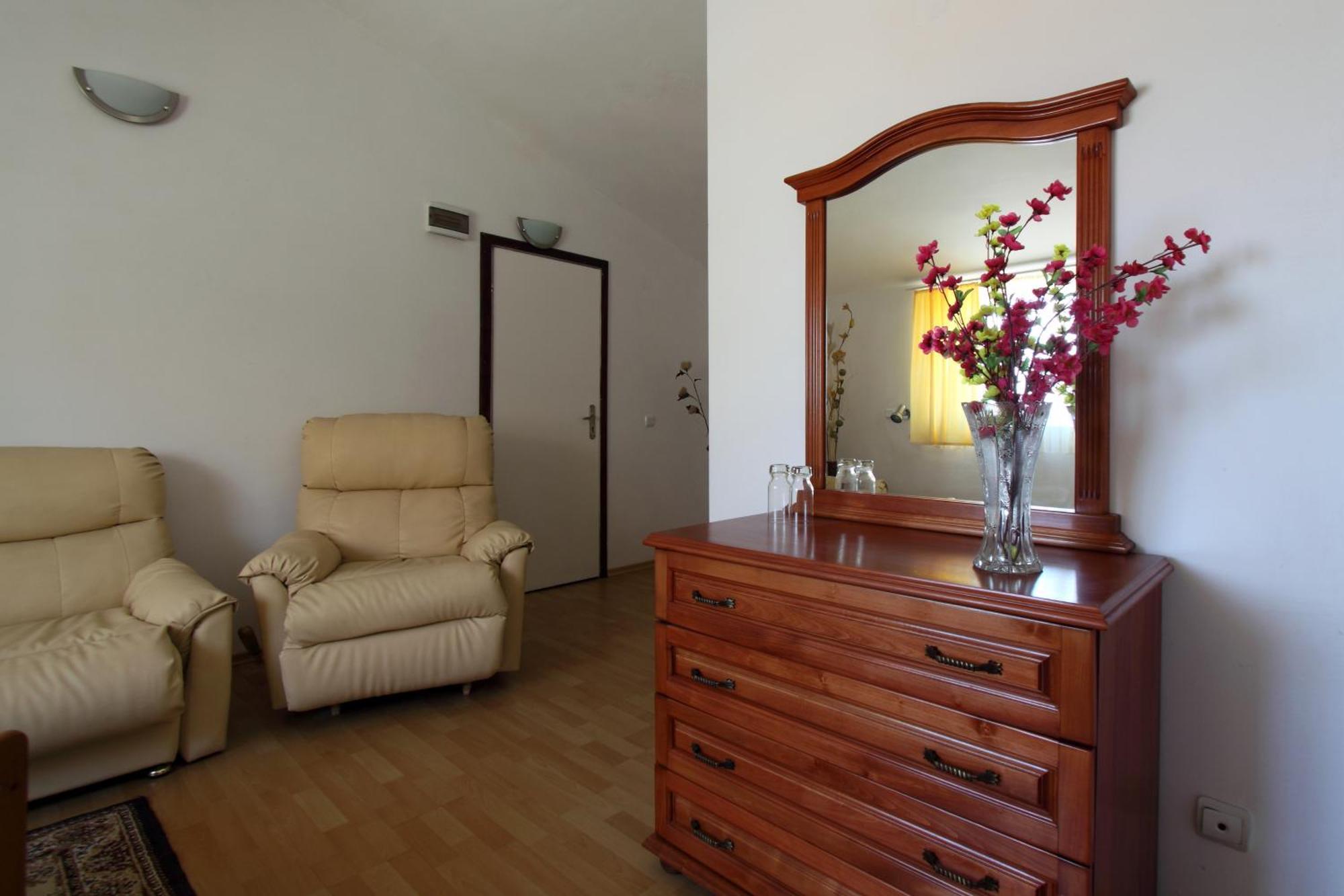 Family Hotel Verona Sozopol Exteriör bild
