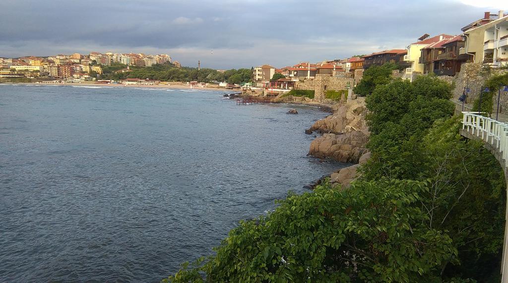 Family Hotel Verona Sozopol Exteriör bild